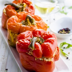 Рецепт фаршированного баклажанами перца