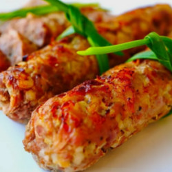 Очень вкусная домашняя колбаска в духовке и без оболочки