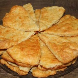 Аппетитные и сытные. Сырные сконы — это просто «бомба» - Скатерть-Самобранка - медиаплатформа МирТесен