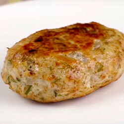 Сочные котлетки без яиц с секретным ингредиентом - Четыре вкуса - медиаплатформа МирТесен