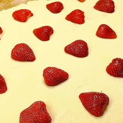 Пирожки-минутки всегда за 15 минут! Хоть с клубникой, хоть с бананом: всегда быстро и вкусно - Вкусные рецепты - медиаплатформа МирТесен