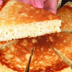 Нежная творожно-яблочная лепешка на сковороде за 15 минут - Вкусные рецепты - медиаплатформа МирТесен