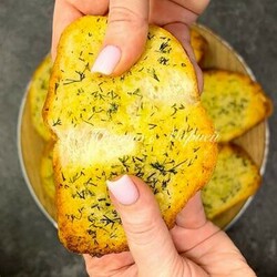 Покупаю БАТОН и нарезаю на кусочки: показываю, какие классные «штучки» к обеду готовлю (без сыра) - Вкусные рецепты                                             - 1 февраля                                             - 43865779413 - Медиаплатформа Мир