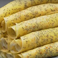 Маковые блинчики с творогом