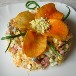 Салат "Прощай фигура". Очень вкусный салат с необычным вкусом!