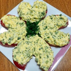 Бабушка из деревни поделилась рецептом закуски, которая летом у них всегда подаётся к столу и стоит копейки - Вкусные рецепты - медиаплатформа МирТесен