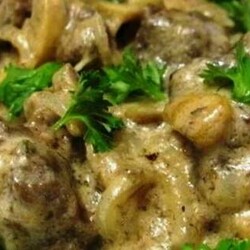 Печенка с горчицей. Надо просто залить печень кипятком и добавить горчицу. Теперь всегда так делаю, вкуснее печёнки у меня не получалось - Скатерть-Самобранка - медиаплатформа МирТесен