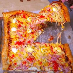 Тертая пицца с корочкой