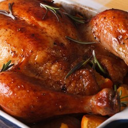 Как сохранить почти все соки в запеченной курице: метод всемирно известного повара