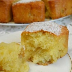 Взяла 2 стакана муки и 2 стакана кефира и выпекла ПЫШНЫЙ кекс за 25 минут - Вкусные рецепты                                             - 16 ноября                                             - 43637093677 - Медиаплатформа МирТесен