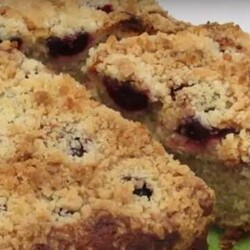 Простой пирог с вишней - Вкусные рецепты - медиаплатформа МирТесен