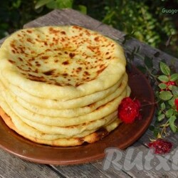 Лепёшки с сулугуни на сковороде