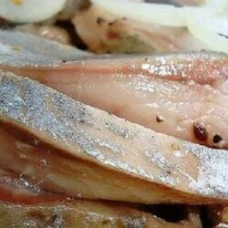 Вкуснейшая засолка сельди в бутылке