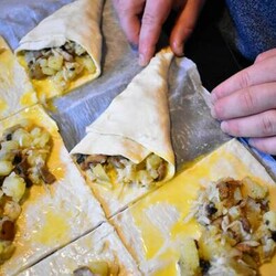 Стала часто покупать слоеное тесто, чтобы готовить свои любимые КУЛЕЧКИ с обалденной начинкой: БЫСТРО, вкусно и без хлопот - Вкусные рецепты                                             - 4 февраля                                             - 4304971