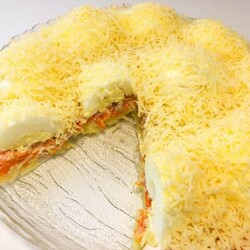 Готовлю на каждый день рождения мужа и всегда его сметают со стола первым. Отличный салатик - Скатерть-Самобранка - медиаплатформа МирТесен