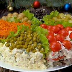 Как приготовить праздничный салат «Ассорти»