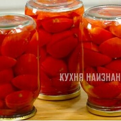 Не добавляю к помидорам ни соль, ни специи, ни кислоту: заливаю обычной водой, зимой как свежие - Вкусные рецепты - медиаплатформа МирТесен