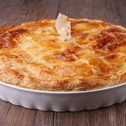 СЛОЕНЫЙ пирог с рисом и ТУНЦОМ. Хоть к ужину, хоть на обед - Вкусные рецепты                                             - 22 февраля                                             - 43815627028 - Медиаплатформа МирТесен