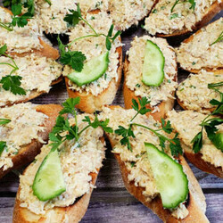 Намазка на хлеб на замену маслу: делаем из банки консервов за 5 минут - Steak Lovers - медиаплатформа МирТесен