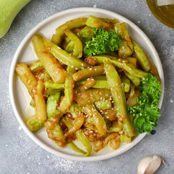 Жареные кабачки с чесноком и соевым соусом за 15 минут - БУДЕТ ВКУСНО! - медиаплатформа МирТесен