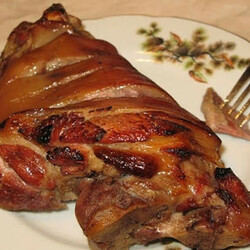 Рецепт аппетитной рульки. При одном виде слюнки текут - Вкусные рецепты - медиаплатформа МирТесен