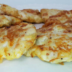 Вкусные оладьи из куриной грудки