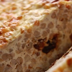 Сладкая гречневая запеканка: с творогом, яблоками и изюмом