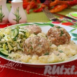 Тефтели в молочном соусе