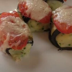 Вкусные рулетики из баклажанов