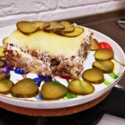 Готовлю гречку по-польски, получается очень вкусно. На столе не задерживается, семья съедает сразу
