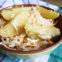 Квашеная капуста с яблоками и медом - Вкусные рецепты - медиаплатформа МирТесен