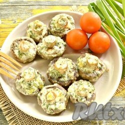 Шампиньоны в майонезе с чесноком в духовке