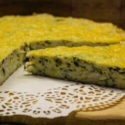 Пирог с курицей, луком и сыром