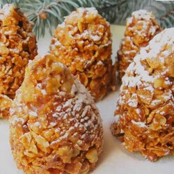 Еловые шишки