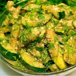 Попробовала новую закуску из кабачков: теперь обычные жареные кабачки готовить больше не хочется - Вкусные рецепты - медиаплатформа МирТесен