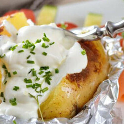 Запекли картошку и просто каждый день меняем начинку: вкусы не надоедают месяц - Steak Lovers - медиаплатформа МирТесен