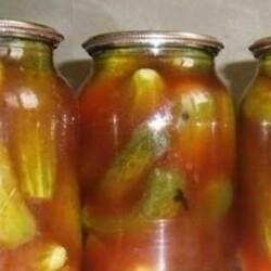 Рецепт хрустящих маринованных огурцов с кетчупом чили. И никакой стерилизации! - Вкусные рецепты - медиаплатформа МирТесен