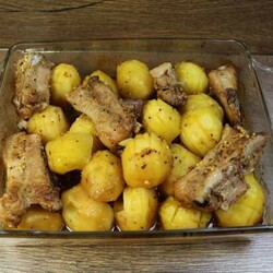 Кумушка поделилась рецептом самого удачного маринада. И картофель, и мясо просто идеальные - Скатерть-Самобранка - медиаплатформа МирТесен