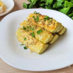 Кабачковые «дольки» с сыром и чесноком – мало, сколько ни приготовь - БУДЕТ ВКУСНО! - медиаплатформа МирТесен