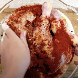 Заливаем курицу кефиром и в духовку: мясо тает во рту - Steak Lovers - медиаплатформа МирТесен