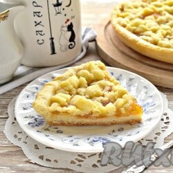 Песочный пирог с вареньем в мультиварке - 11 пошаговых фото в рецепте