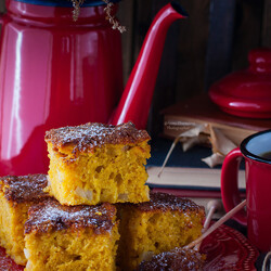 Тыквенный пирог с яблоками и коричной корочкой