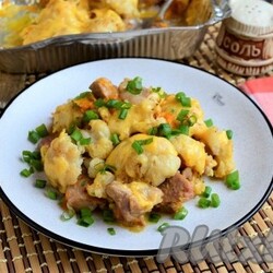 Свинина с цветной капустой в духовке - 11 пошаговых фото в рецепте