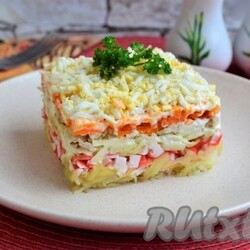 Салат "Неженка" с крабовыми палочками - 8 пошаговых фото в рецепте