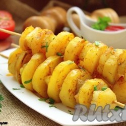Картошка с салом на шпажках в духовке - 10 пошаговых фото в рецепте