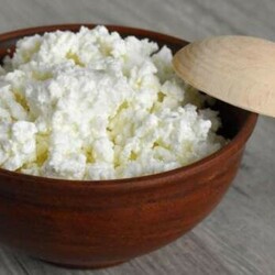 У меня в холодильнике всегда есть творог. Показываю какую вкуснятину к чаю я из него готовлю - Вкусные рецепты - медиаплатформа МирТесен