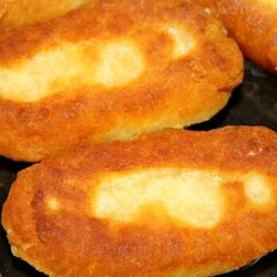 За копейки целая гора вкуснятины. 15 минут и готово, нужен лишь кефир. Без раскачивания теста - Вкусные рецепты - медиаплатформа МирТесен