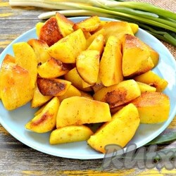 Картофель по-деревенски в мультиварке - 9 пошаговых фото в рецепте