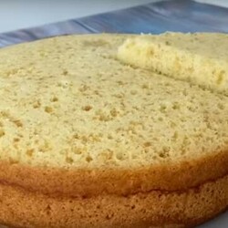 Простой и пышный бисквит (готовим в мультиварке) - Вкусные рецепты - медиаплатформа МирТесен