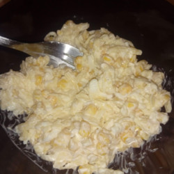 Салат «Приступ лени»: Всего 4 ингредиента, а наедаешься, как полноценным ужином